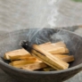 Kép 1/3 - palo santo fa füstölő pálcák